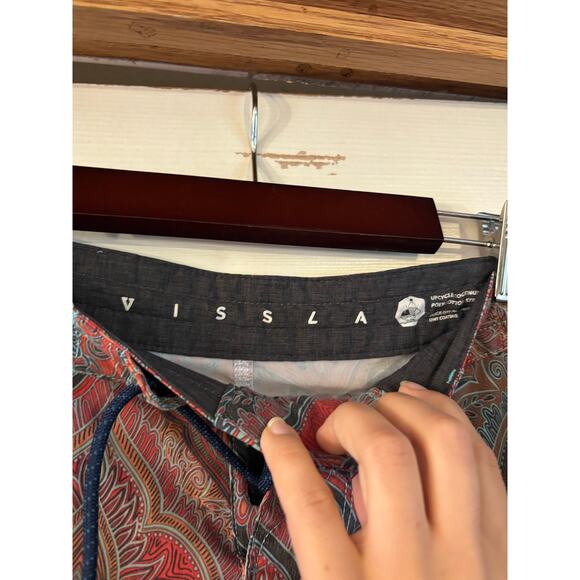 VISSLA Men's PULUKAN 18.5 Board Shorts Size 36 Multicolor Print Swim Trunks - Picture 5 of 7